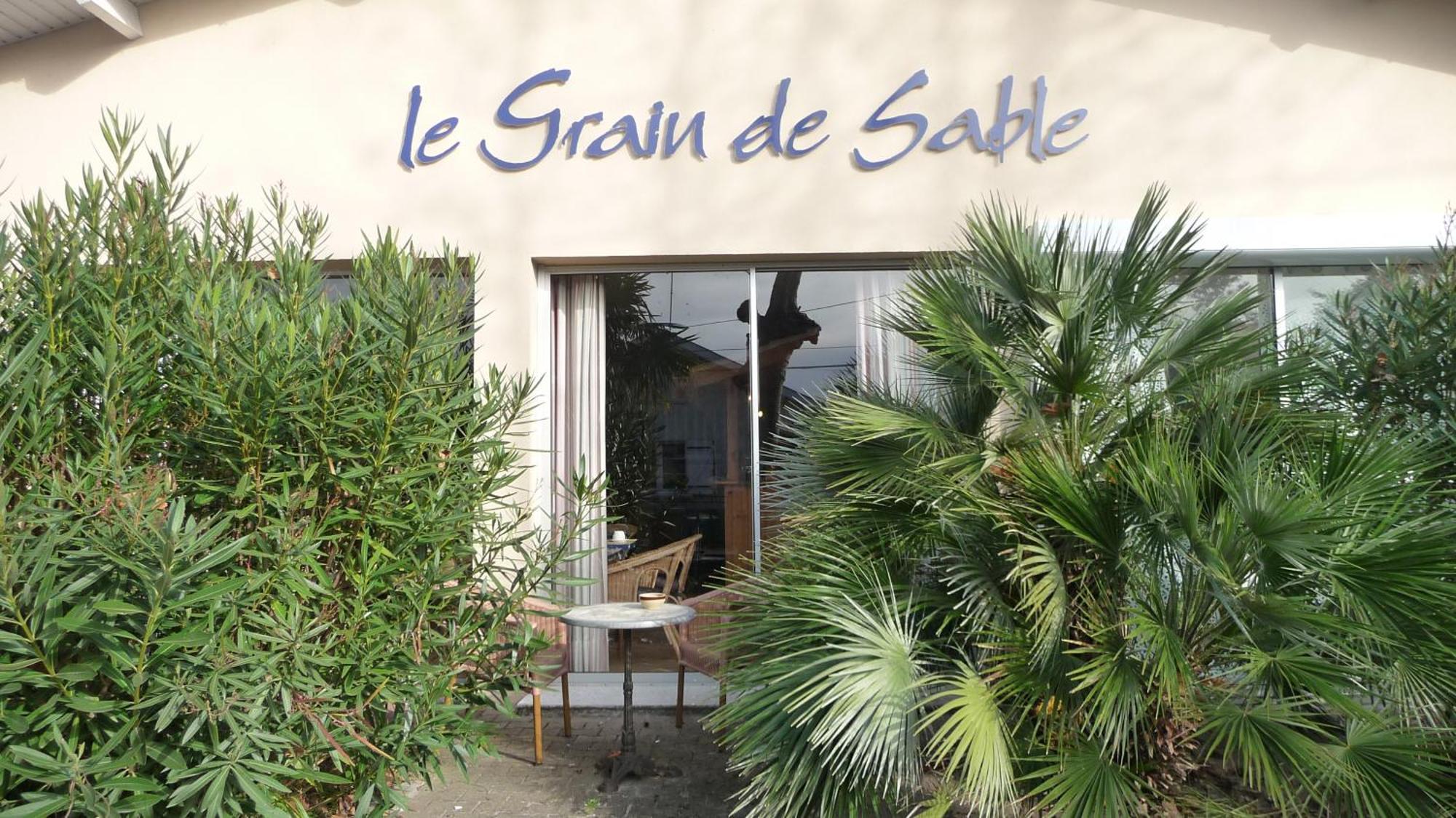 Hotel Le Grain De Sable Ares Exterior photo